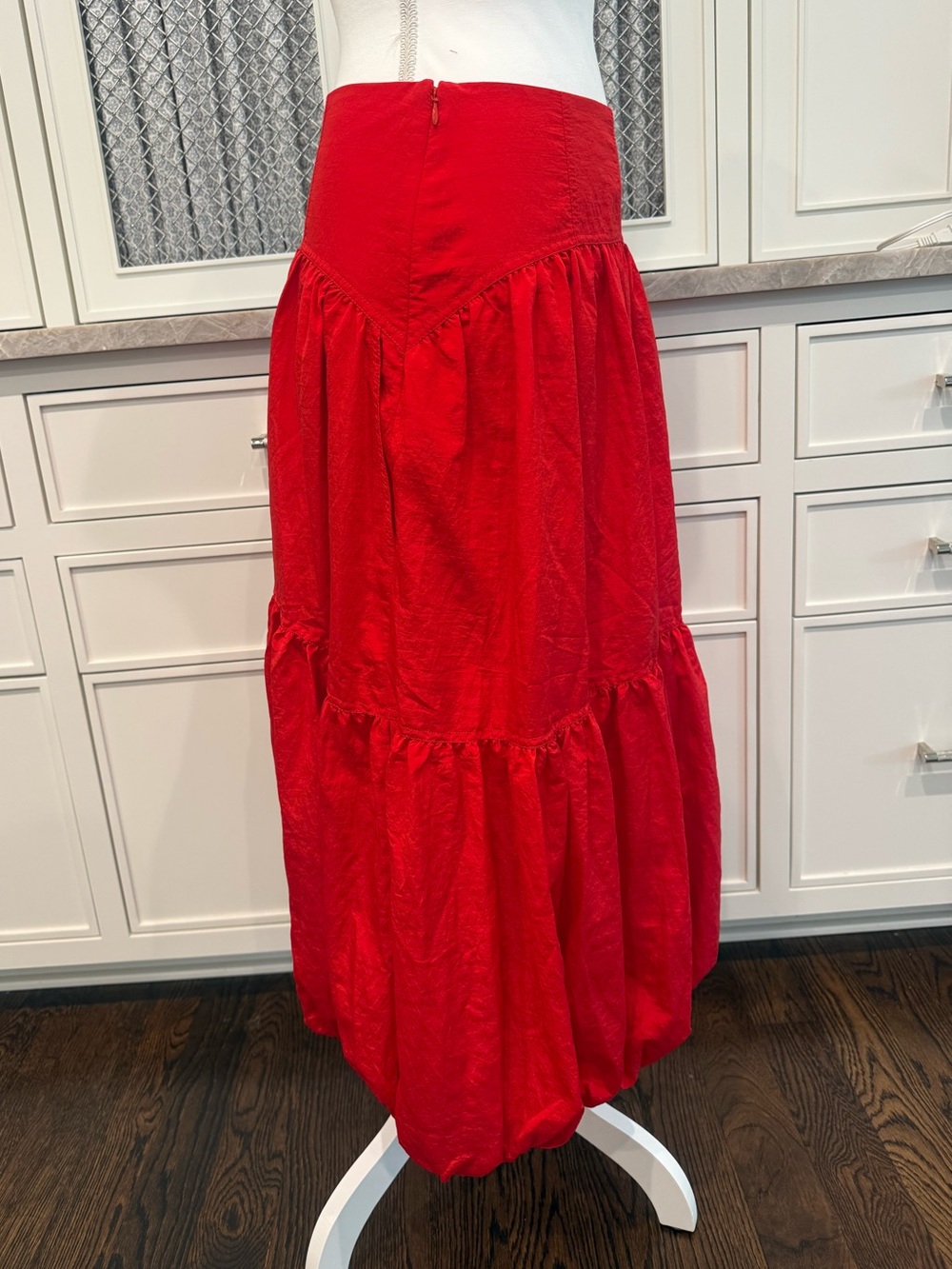 NWT Cinq à Sept Red Blythe Tiered Maxi Bubble Skirt - size 4 - Picture 7 of 13